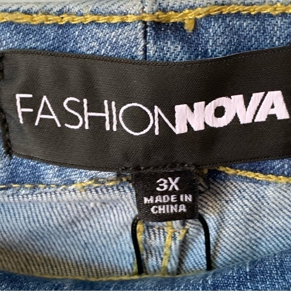 FASHION NOVA From A Distance Mid Rise Plus Size Jeans Size 3X NEW - Picture 7 of 11